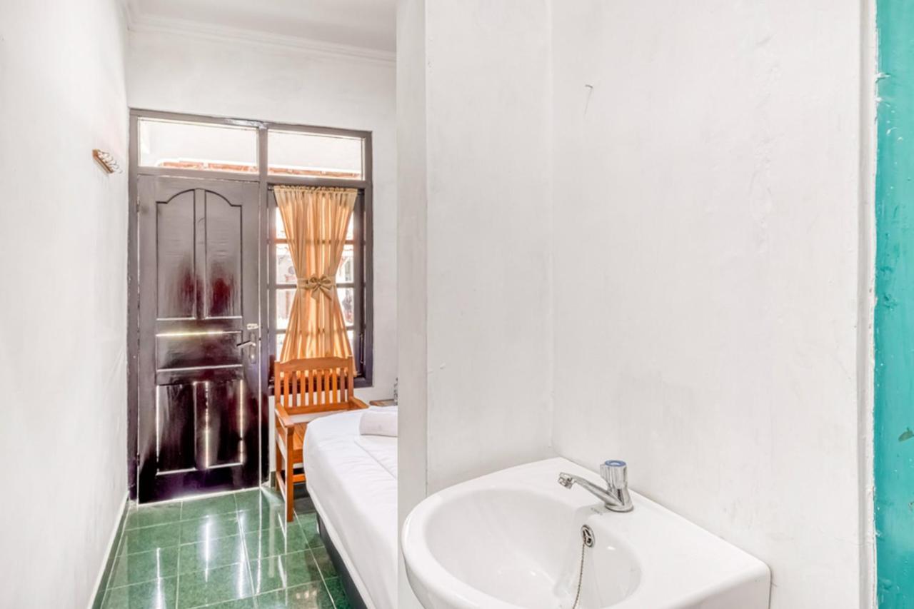 Reddoorz Near Wisata Pantai Parangtritis Kretek Εξωτερικό φωτογραφία
